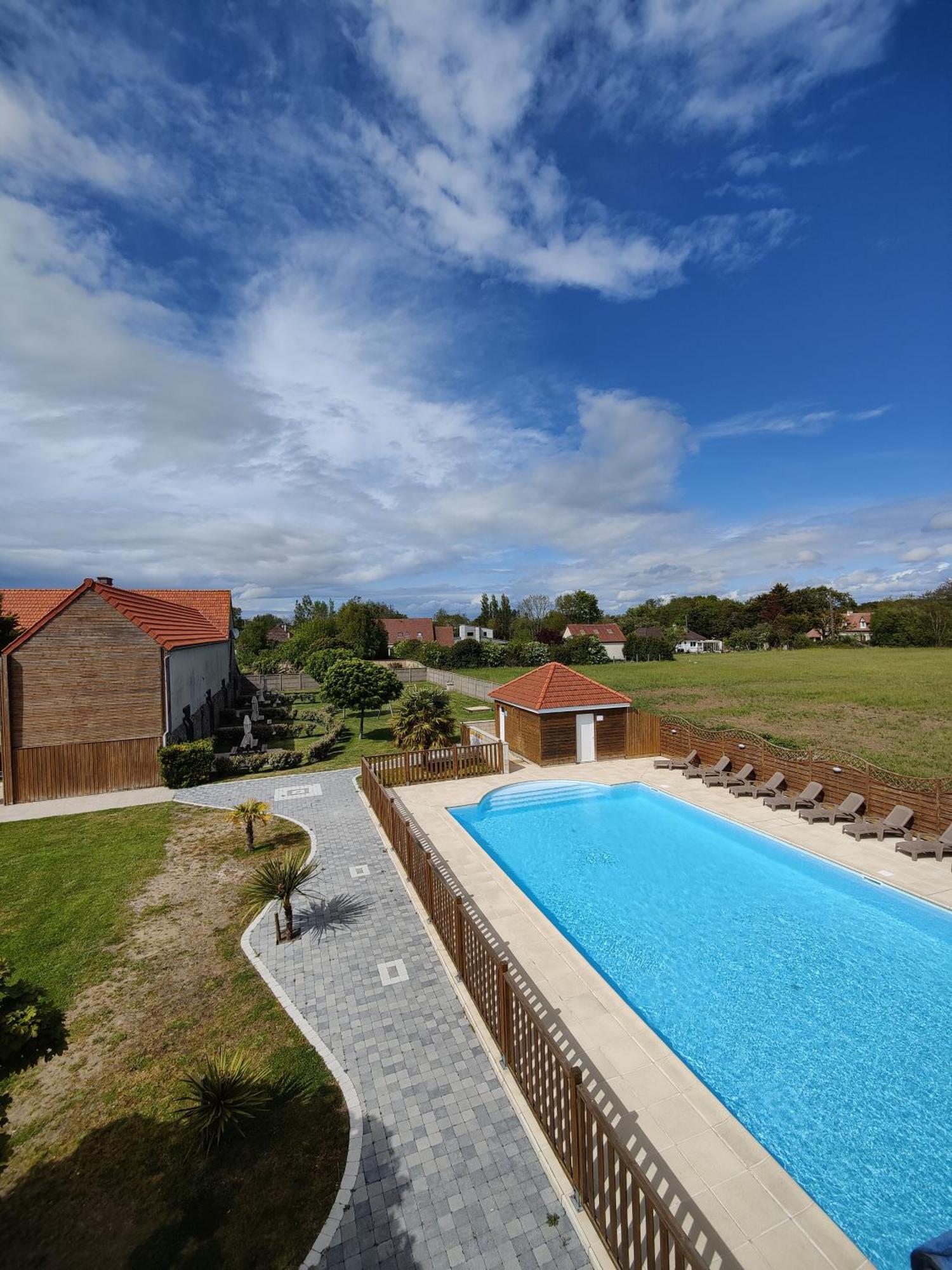 Le Village Du Phare Gouville-sur-Mer Exterior foto